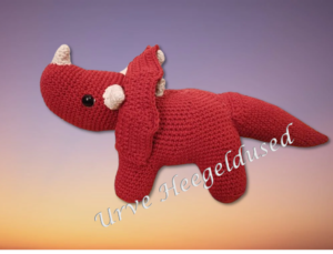 heegeldatud mänguasjad, käsitöö mänguasi, dinosaurus, eesti käsitöö, amigurumi