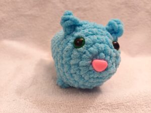 heegeldatud mänguasjad, heegeldatud kass, stressipall, käsitöö